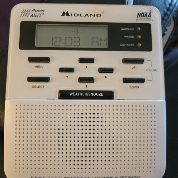 Weather Alert Radio, Midland Brand WR-100, Electronics - Picture 2 of 10